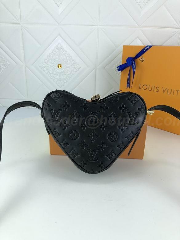 Louis Vuitton Handbags 136